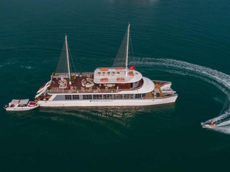 Hạ Long Lan Hạ 2 ngày 1 đêm – The Ha Long Catamaran freedom island