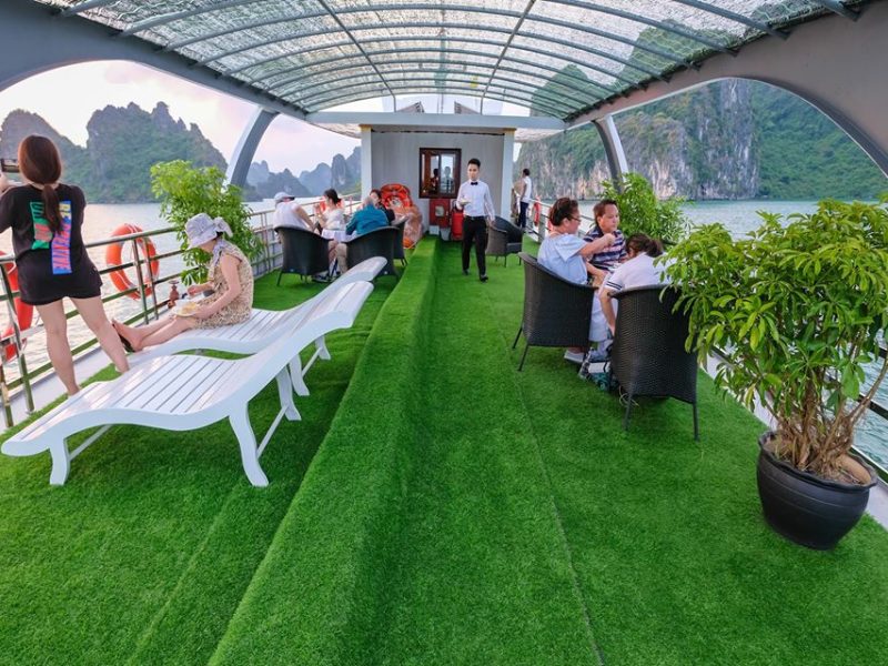 Hạ long 1 ngày thăm vịnh 6 tiếng Du Thuyền cao cấp5